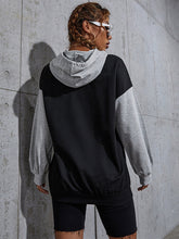 Sweat-shirt à capuche imprimé lettres colorblock pour femme
